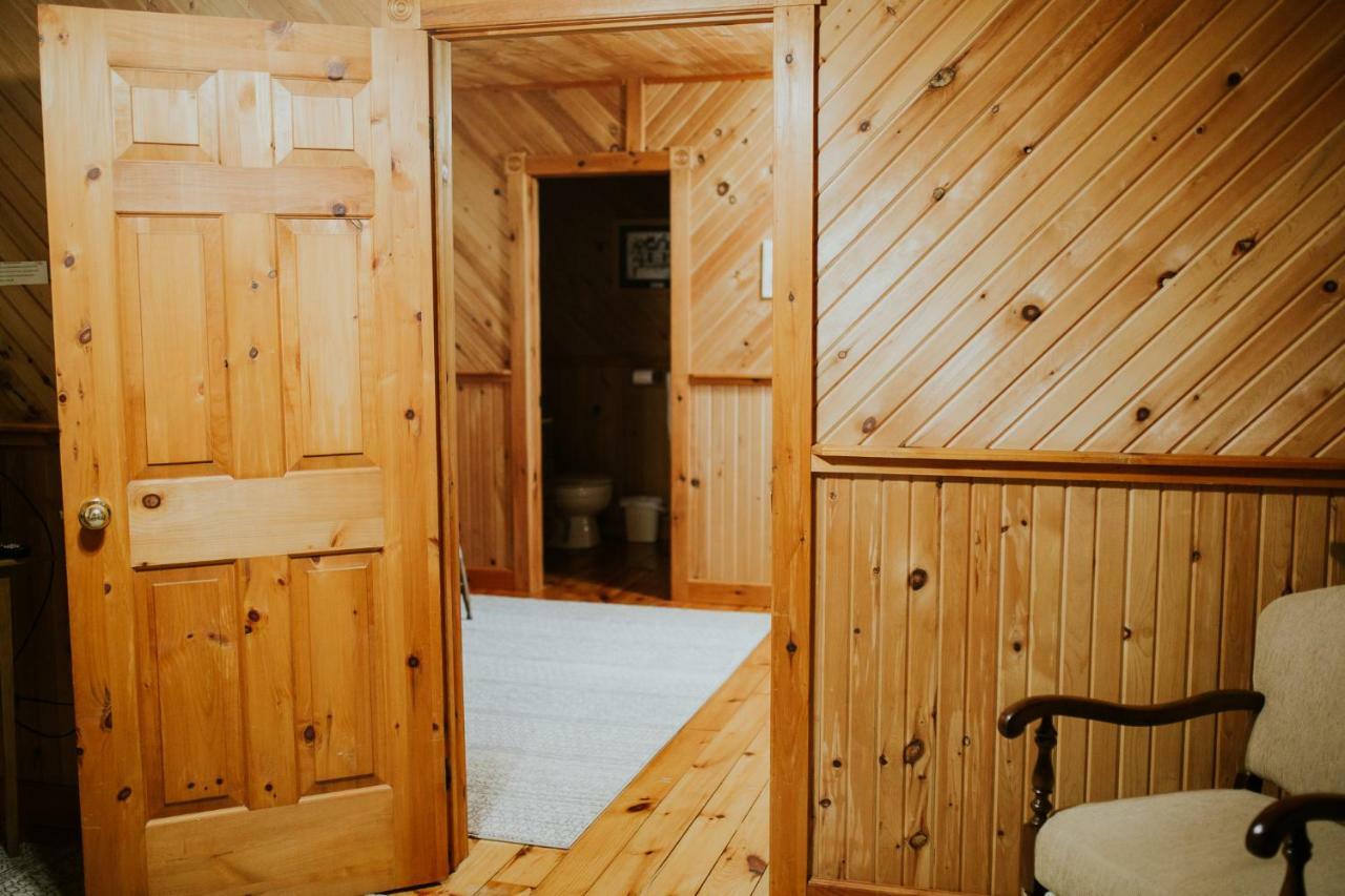 Bye The Bay Bed And Breakfast Ridgetown Extérieur photo